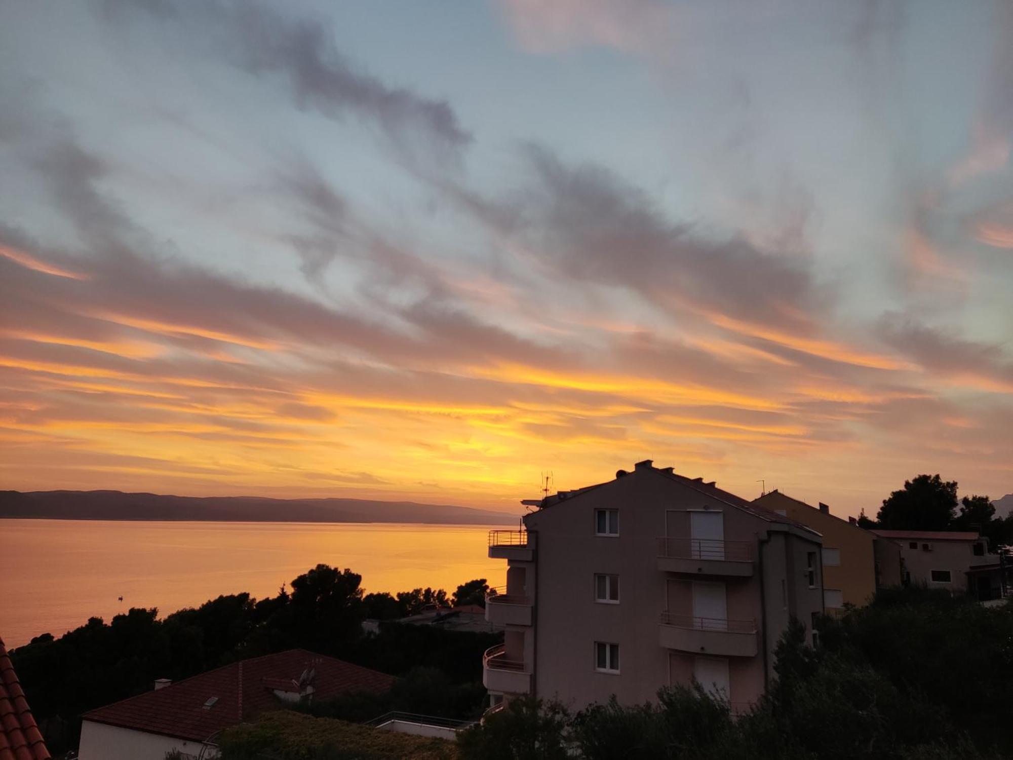 Apartments Mare Брела Екстер'єр фото