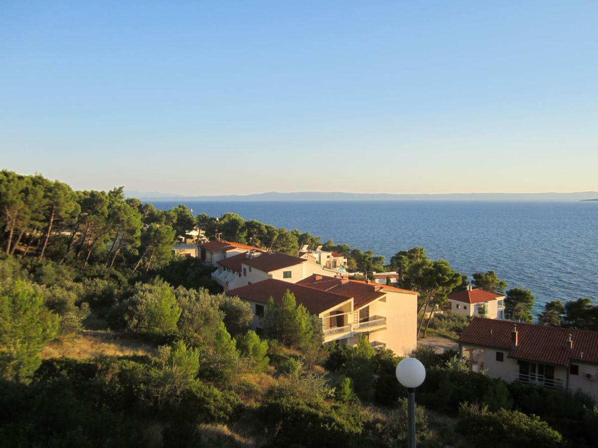 Apartments Mare Брела Екстер'єр фото