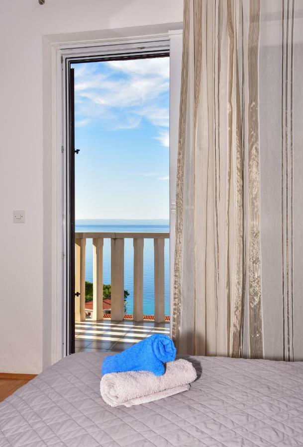 Apartments Mare Брела Екстер'єр фото