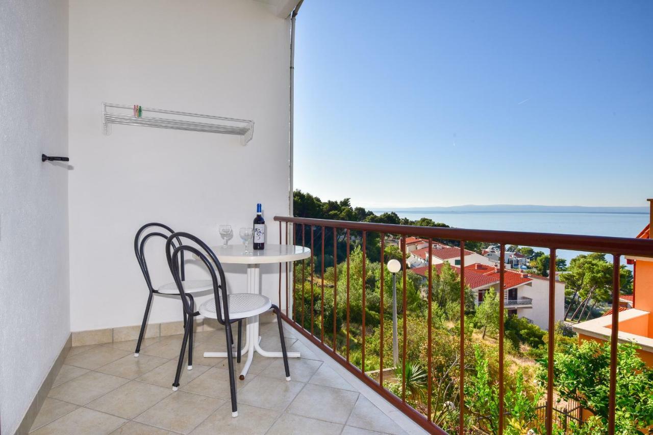 Apartments Mare Брела Екстер'єр фото